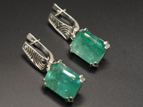 Серьги из серебра с натуральными изумрудами - 72