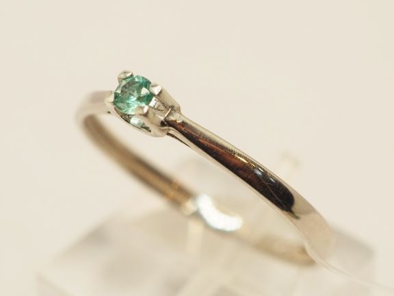 Серебряное кольцо с натуральным бериллом - 227