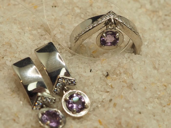 Серебряное кольцо с Аметистом-250